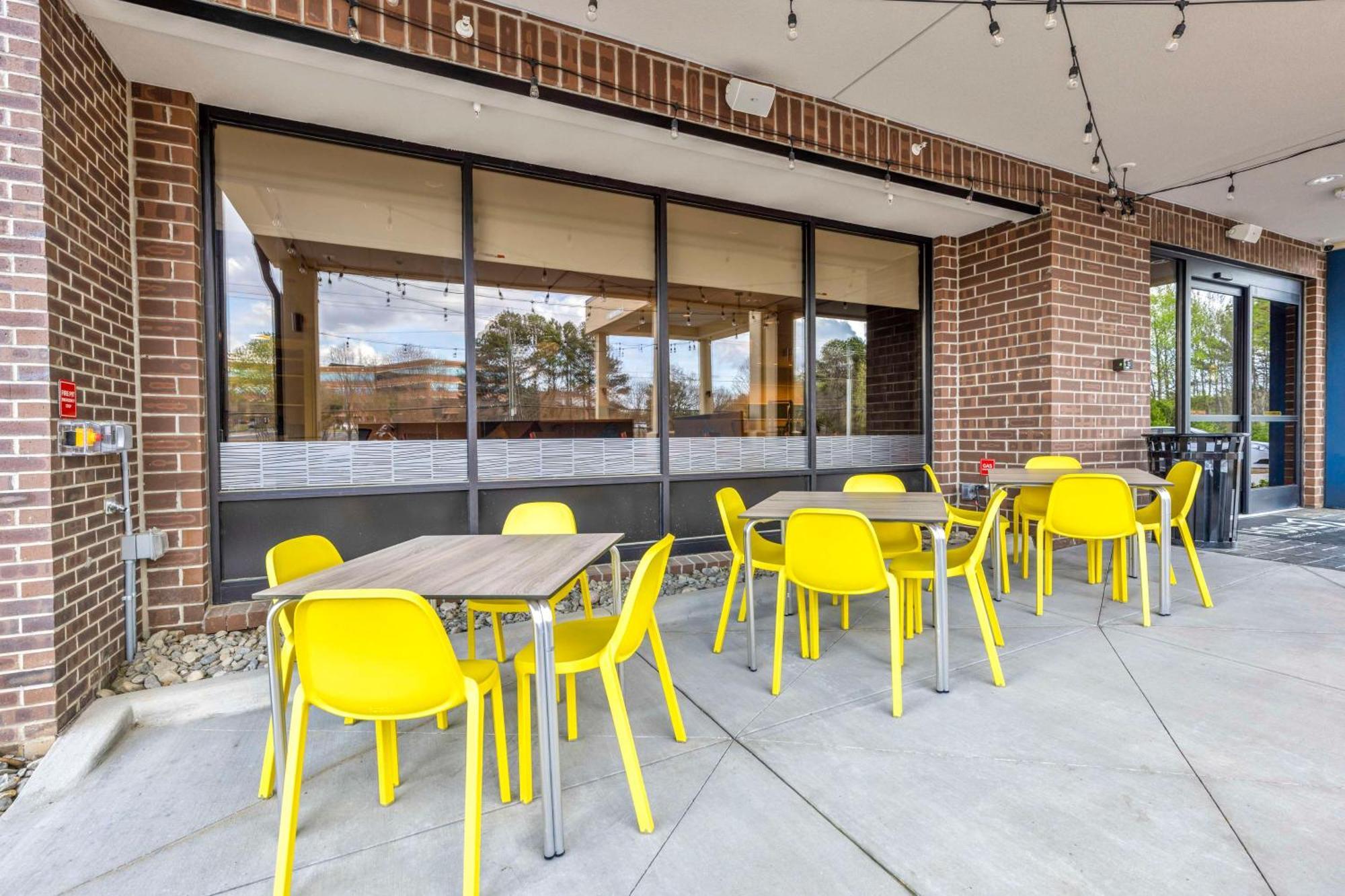 Home2 Suites By Hilton Raleigh West Lenovo Center Экстерьер фото