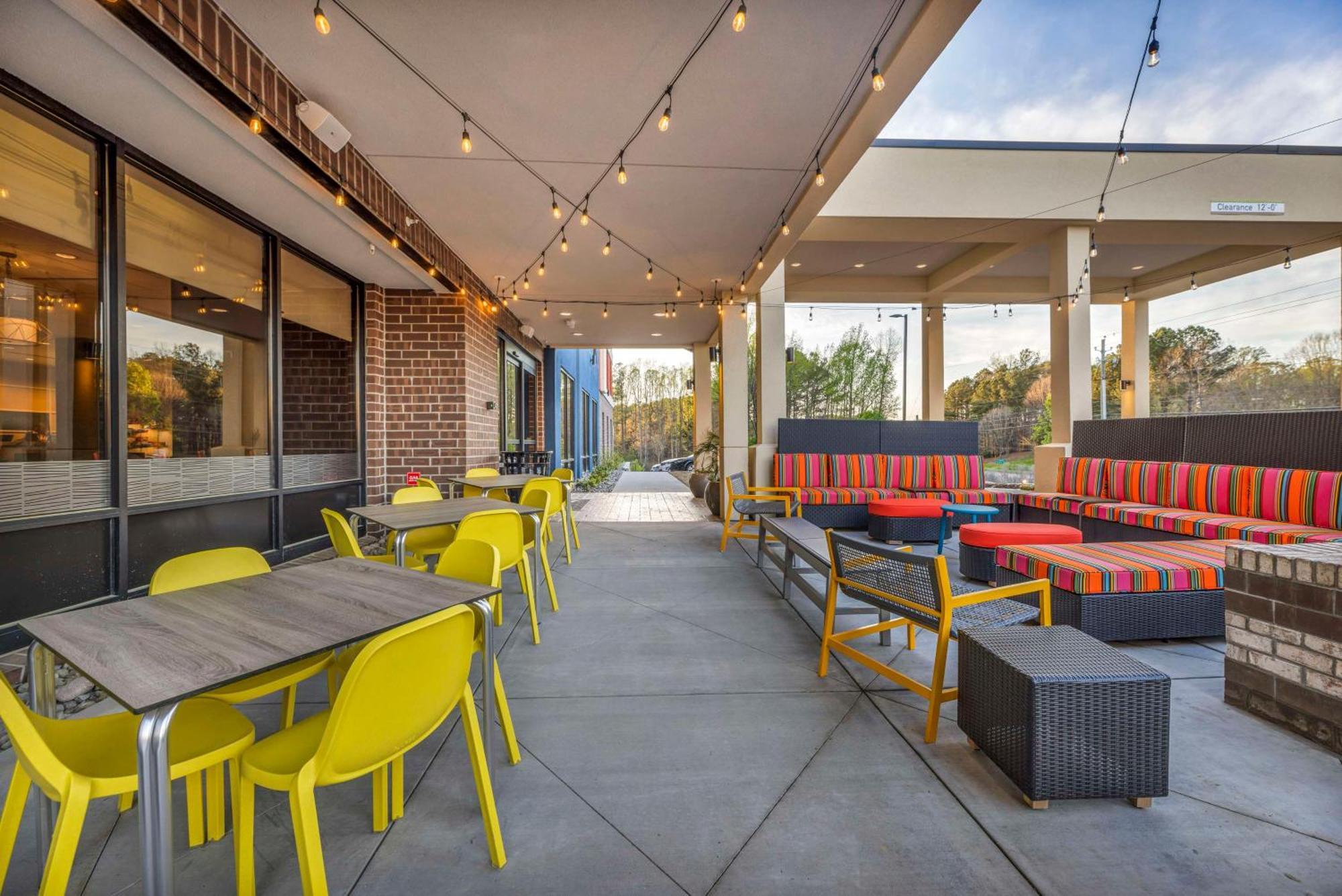 Home2 Suites By Hilton Raleigh West Lenovo Center Экстерьер фото