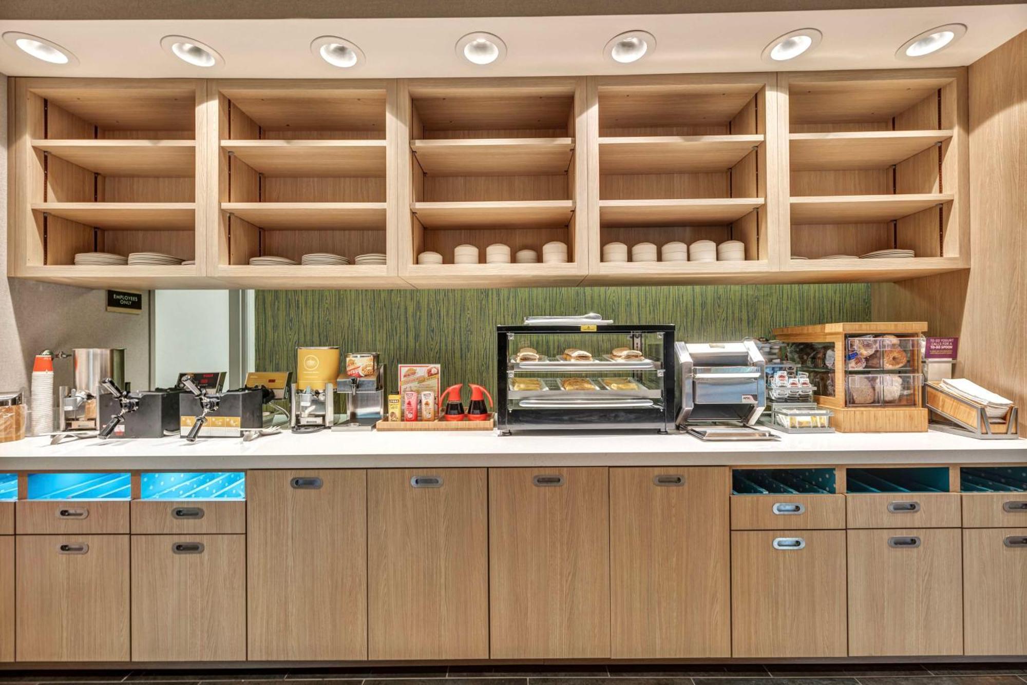 Home2 Suites By Hilton Raleigh West Lenovo Center Экстерьер фото